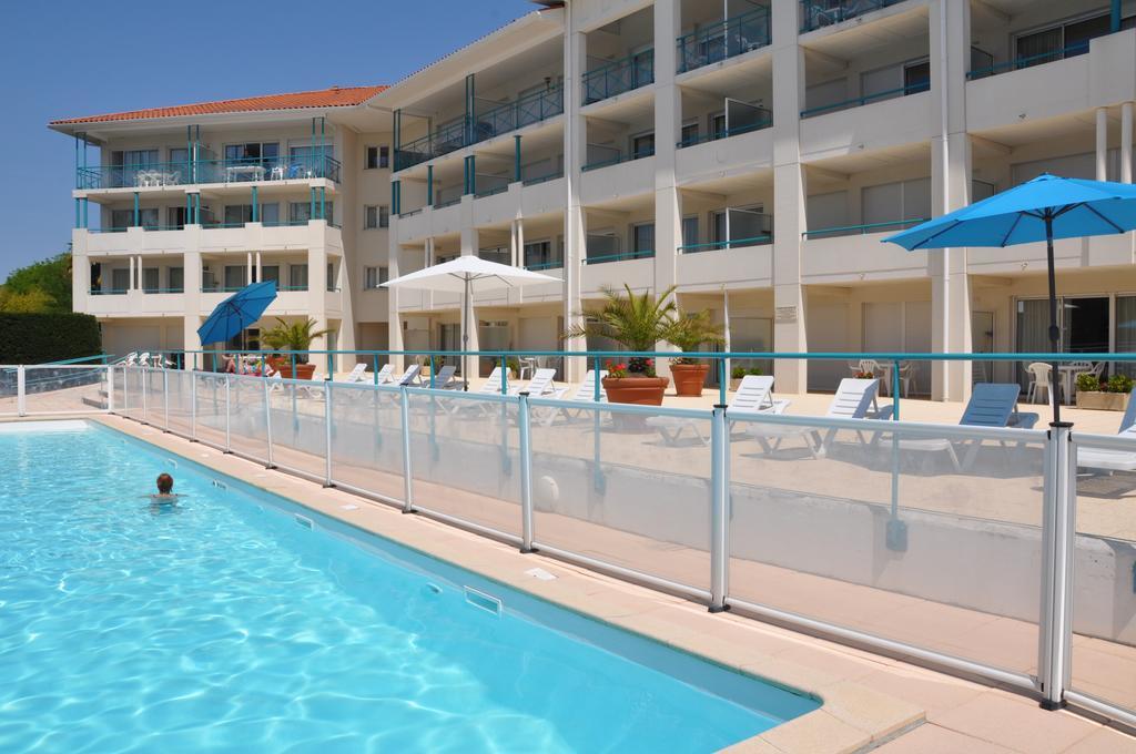 Residence Hoteliere Du Golf Сибур Екстериор снимка