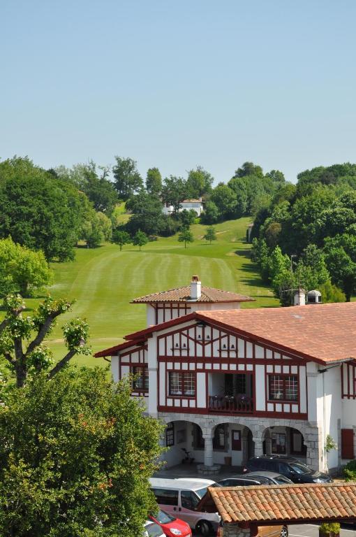 Residence Hoteliere Du Golf Сибур Екстериор снимка