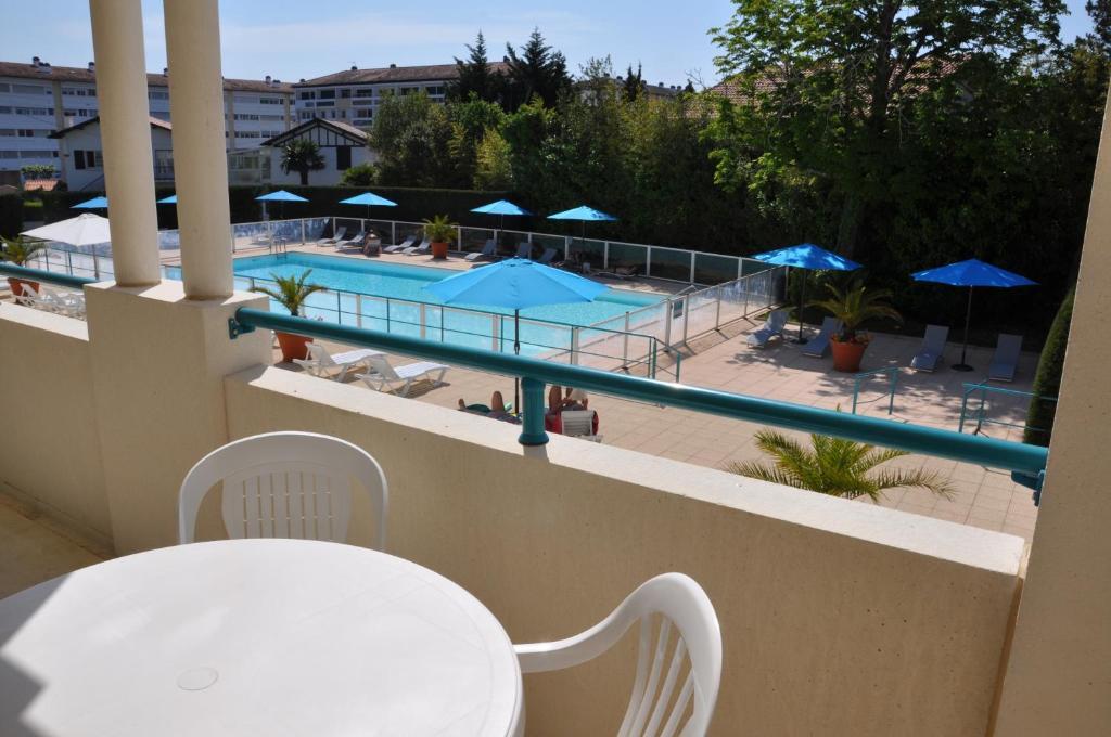 Residence Hoteliere Du Golf Сибур Екстериор снимка
