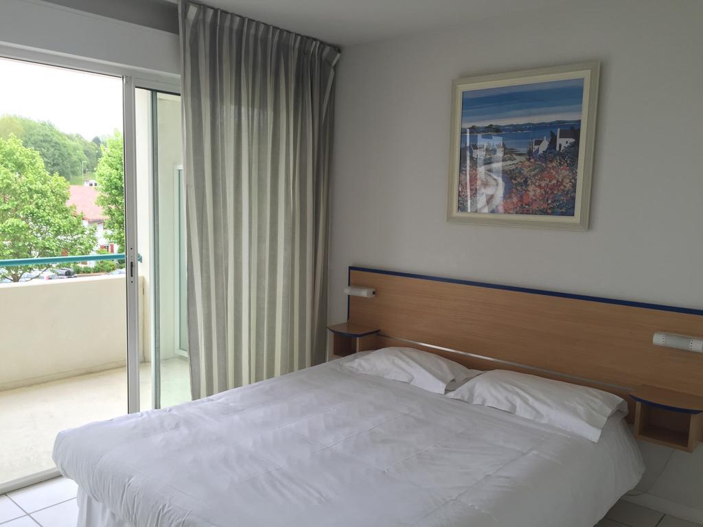 Residence Hoteliere Du Golf Сибур Екстериор снимка