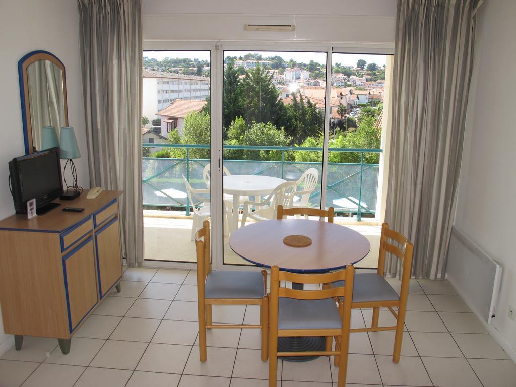 Residence Hoteliere Du Golf Сибур Екстериор снимка