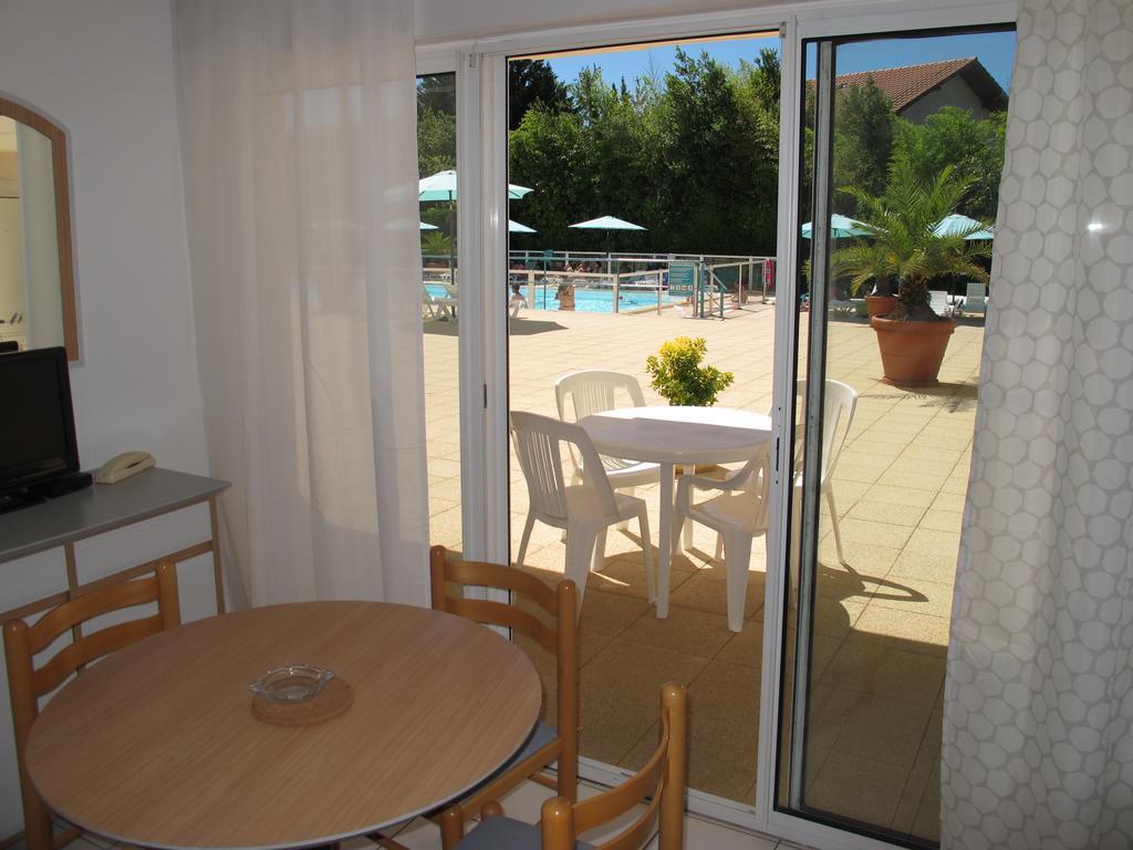 Residence Hoteliere Du Golf Сибур Екстериор снимка