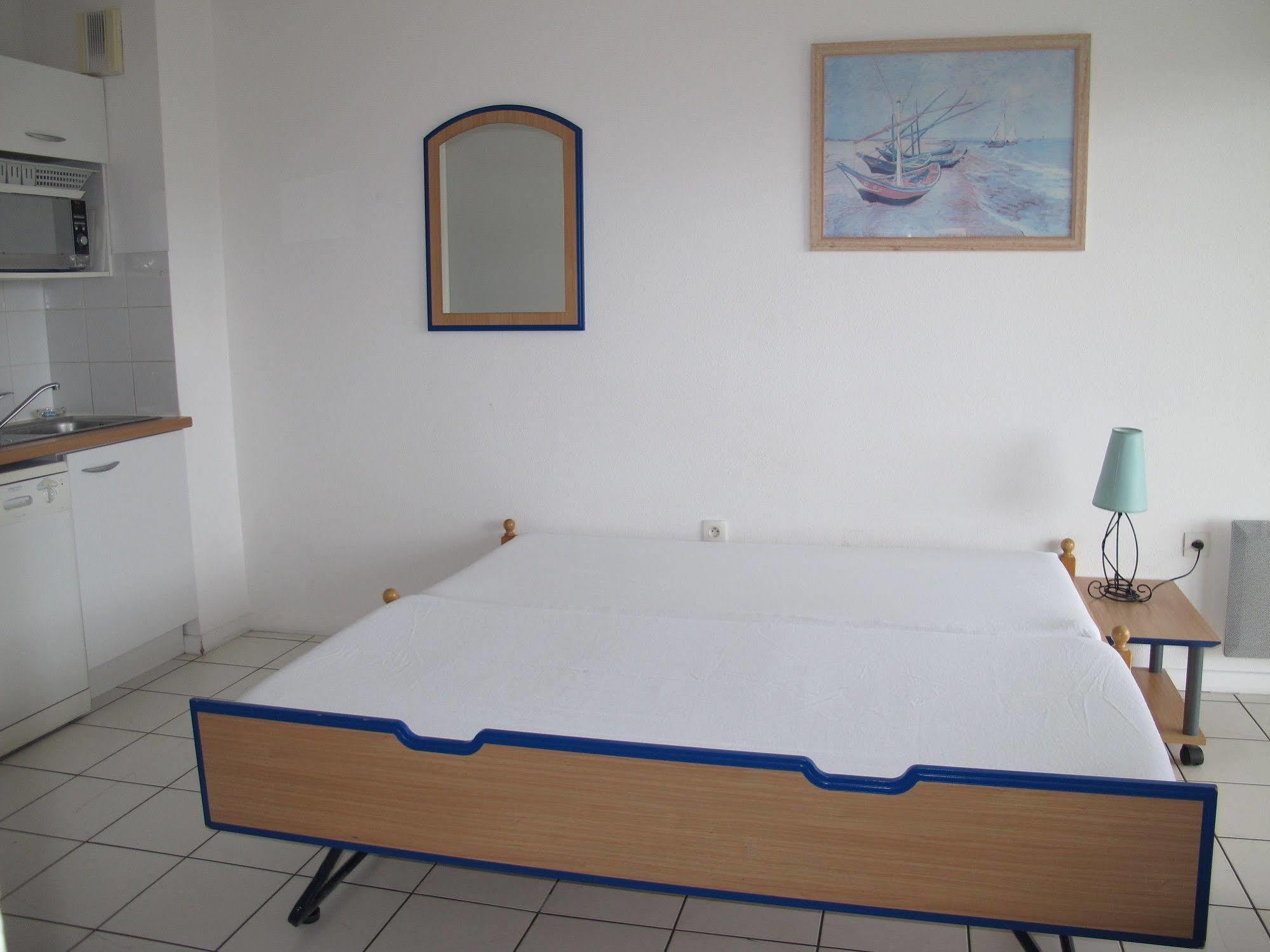 Residence Hoteliere Du Golf Сибур Екстериор снимка